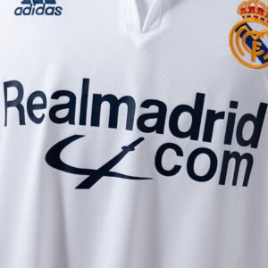 Real Madrid 2001/02 Home Retro Jersey – Vintage Replica Football Soccer Shirt –