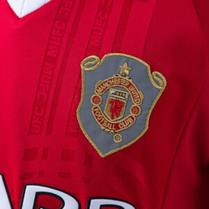 Manchester United 1999/00 Home Long Sleeve Retro Jersey – Classic Football Shirt