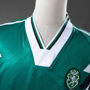 Sporting CP 25/26 Vintage Green T-Shirt from the 90s Limited Edition – Replica F