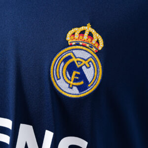 Real Madrid 2005/06 Away Retro Jersey – Vintage Replica Football Soccer Shirt –