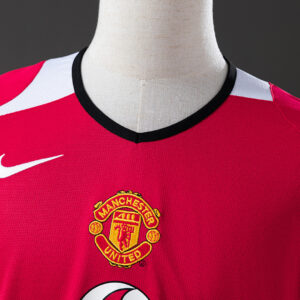 Manchester United 2004/06 Home Long Sleeve Retro Jersey – Classic Football Shirt