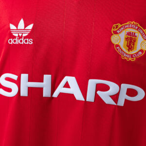 Manchester United 1984 Home Retro Jersey – Classic Football Shirt – S–XXL