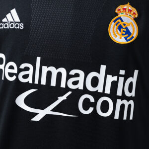 Real Madrid 2001/02 Away Retro Jersey – Vintage Replica Football Soccer Shirt –