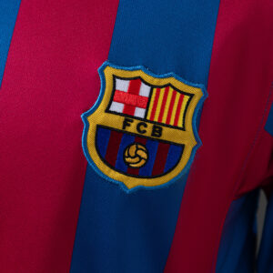 Barcelona 2005/06 Home (UEFA Champions League Edition) Retro Jersey – Vintage Re