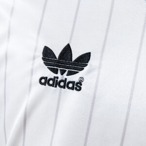 Manchester United 1983 Away Retro Jersey – Classic Football Shirt – S–XXL
