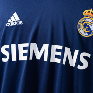 Real Madrid 2005/06 Away Retro Jersey – Vintage Replica Football Soccer Shirt –