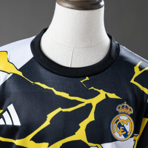 Real Madrid 25/26 Marvel Comics Kids Kit Jersey – Replica Football Soccer Set –