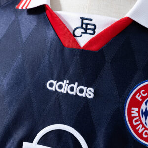 Bayern Munich 1997/98 Home Retro Jersey – Vintage Replica Football Soccer Shirt