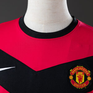 Manchester United 2010 Home Long Sleeve Retro Jersey – Classic Football Shirt –