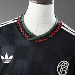 Bayern Munich 25_26 Thids Away Kids kit Jersey SIZE 16-28_
