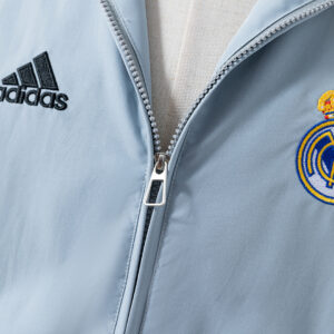 Real Madrid 2004/05 Retro Windbreaker – Replica Football Windbreaker Jacket – S–