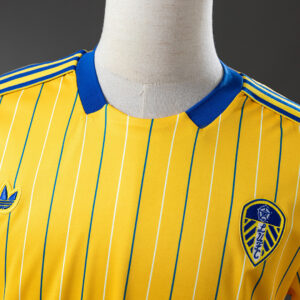 Leeds United 25/26 Retro Style Jersey – Replica Football Soccer Shirt – S–4XL