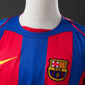 Barcelona 2004/05 Home Retro Jersey – Vintage Replica Football Soccer Shirt – Si