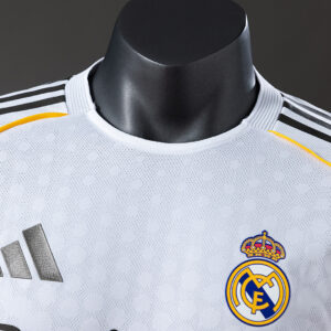 Real Madrid 25/26 Home Long Sleeve Player Version Jersey – Replica Football Socc