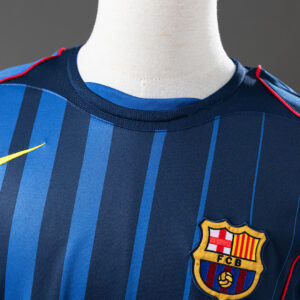 Barcelona 2004/05 Away Retro Jersey – Vintage Replica Football Soccer Shirt – S–