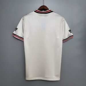 1985 Manchester United White Retro Jersey – Vintage Replica Football Soccer Shir