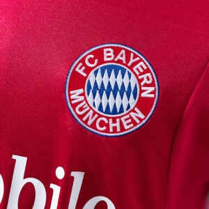 Bayern Munich 2003/04 Home Retro Jersey – Vintage Replica Football Soccer Shirt