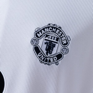 Manchester United 2000/01 Away Long Sleeve Retro Jersey – Classic Football Shirt