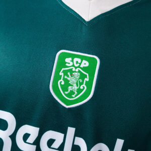 Sporting CP 00/01 Training Retro Jersey – Replica Football Soccer Shirt – S–XXL