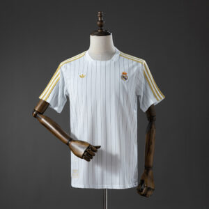 Real Madrid Terrace Icons T-Shirt White Gold – Replica Football Soccer Shirt – S