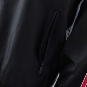 M-U Retro Windbreaker - Black – Replica Football Soccer Shirt – S–XXL