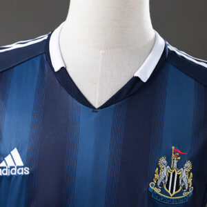 Newcastle United 2004/05 Away Retro Jersey – Classic Football Shirt – S–XXL