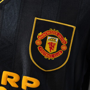 Manchester United 1993/94 Away Long Sleeve Retro Jersey – Classic Football Shirt