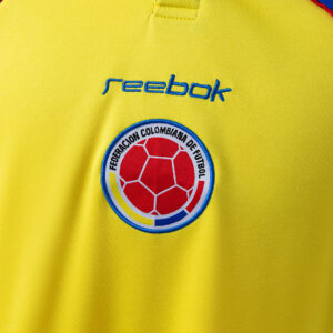 Colombia 2001 Home Retro Jersey – Vintage Replica Football Soccer Shirt – S–XXL
