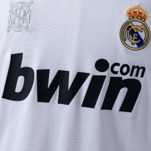 Real Madrid 2009/10 Home Retro Jersey – Vintage Replica Football Soccer Shirt –