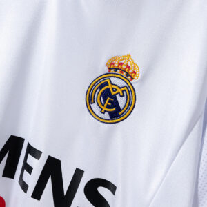 Real Madrid 2004/05 Home Retro Jersey – Vintage Replica Football Soccer Shirt –