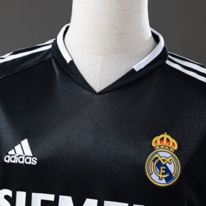 Real Madrid 2004/05 2nd Away Long Sleeve Retro Jersey – Vintage Replica Football