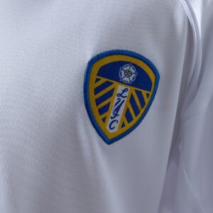 Leeds United 25/26 Home Kids Kit Jersey – Replica Football Soccer Shirt – Size 1
