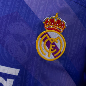 Real Madrid 1996/97 Away Retro Jersey – Vintage Replica Football Soccer Shirt –