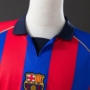 Barcelona 2001/02 Home Retro Jersey – Vintage Replica Football Soccer Shirt – Si