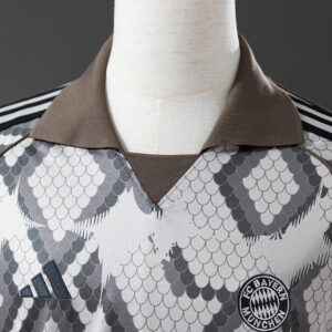 Bayern Munich 25/26 Joint xBSTN Snake Pattern Jersey – Replica Football Soccer S