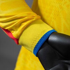 Colombia 2026 Home Long Sleeve Player Version Jersey – Replica Football Soccer S