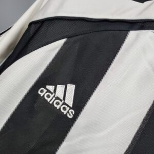 05/06 Newcastle United Home Retro Jersey – Vintage Replica Football Soccer Shirt
