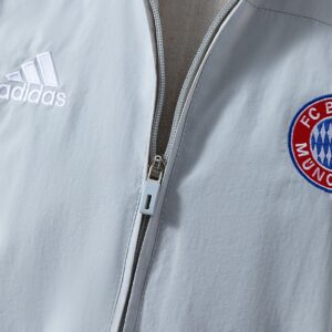Bayern Munich Windbreaker - Light Grey – Replica Football Soccer Shirt – S–XXL