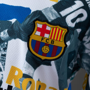 Barcelona 25/26 Legendary Player Special Edition Full Kids Kit Jersey – Replica