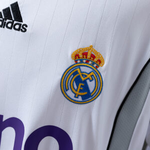 Real Madrid 2Real Madrid 2006/07 Home Long Sleeve Retro Jersey – Vintage Replica