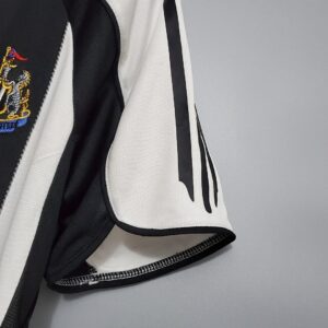 05/06 Newcastle United Home Retro Jersey – Vintage Replica Football Soccer Shirt