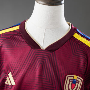 Venezuela 2026 Home Kids Kit Jersey – Replica Football Kit – Size 16–28