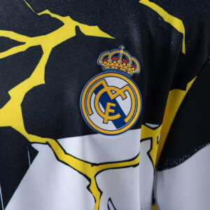 Real Madrid 25/26 Marvel Comics Kids Kit Jersey – Replica Football Soccer Set –