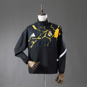 Real Madrid 25/26 Avengers Pre-Match Windbreaker – Black – Replica Football Socc