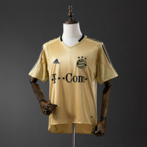Bayern Munich 2004/05 Away Retro Jersey – Vintage Replica Football Soccer Shirt