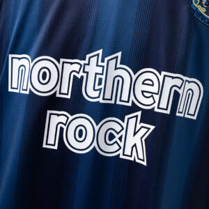 Newcastle United 2004/05 Away Retro Jersey – Classic Football Shirt – S–XXL