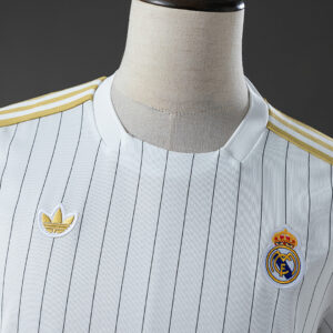 Real Madrid Terrace Icons T-Shirt White Gold – Replica Football Soccer Shirt – S