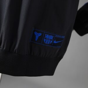 Barcelona x Kobe Windbreaker - Black – Replica Football Soccer Shirt – S–XXL