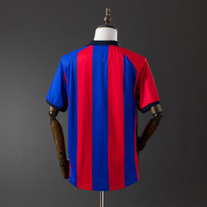 Barcelona 2001/02 Home Retro Jersey – Vintage Replica Football Soccer Shirt – Si