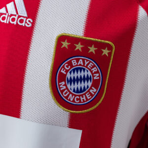 Bayern Munich 2010/11 Home Retro Jersey – Vintage Replica Football Soccer Shirt